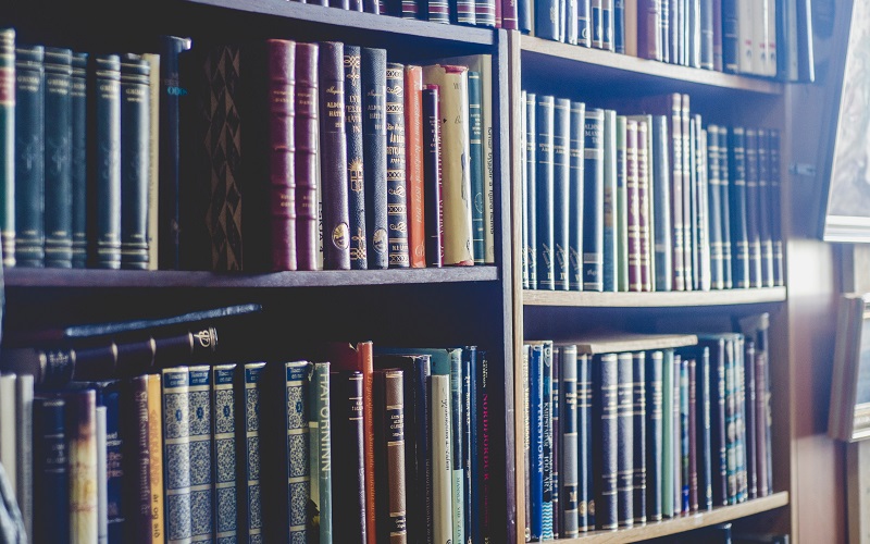 Un acervo documental imprescindible: acciones para salvaguardar el archivo y la biblioteca histórica de la Escuela Normal “Clemente Andrada”