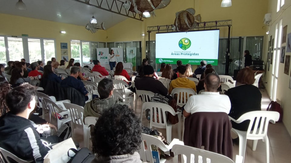 Centro Interactivo “La Laguna” como vínculo para el fortalecimiento de las prácticas comunitarias y el desarrollo pre-profesional del estudiantado de la UNLPam y el Instituto Superior de Bellas Artes