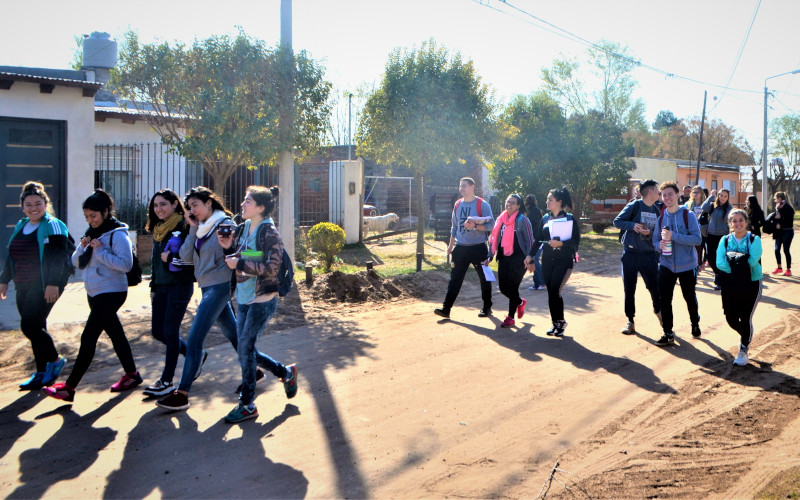 Nuestros problemas-nuestras acciones: construir territorialidades solidarias frente a las inundaciones en el barrio Malvinas Argentinas (Santa Rosa-La Pampa- Argentina)