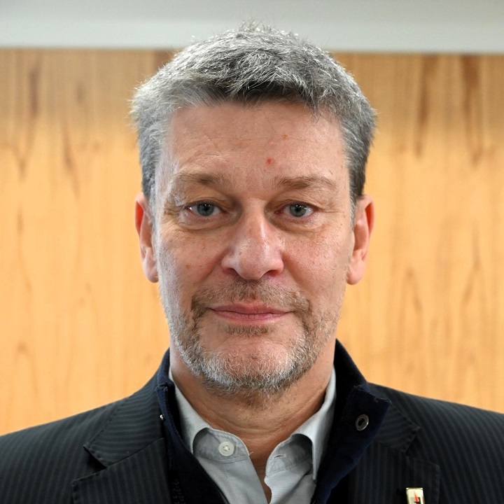 Esp. Oscar Daniel ALPA